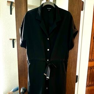 Roz & Ali Black Dress with Belted Waist, Size 16